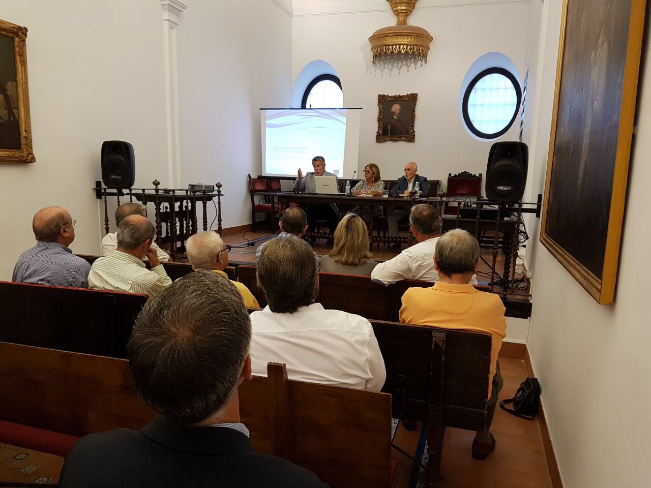 Adelaida de la Calle en el Círculo Económico de Amigos del País de Málaga