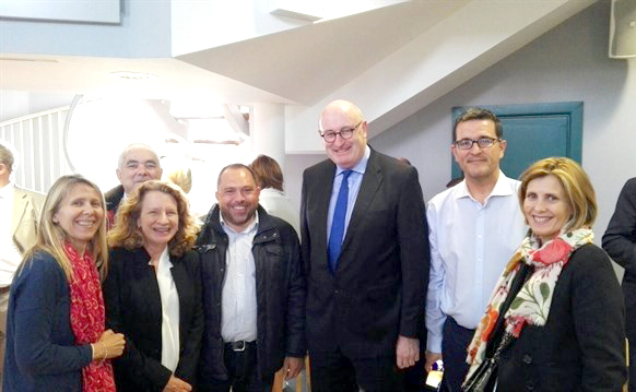 Nathalie Chavrier (izqda.) junto a otros asistentes al seminario de la CE sobre incorporación de tecnología digital a la agricultura