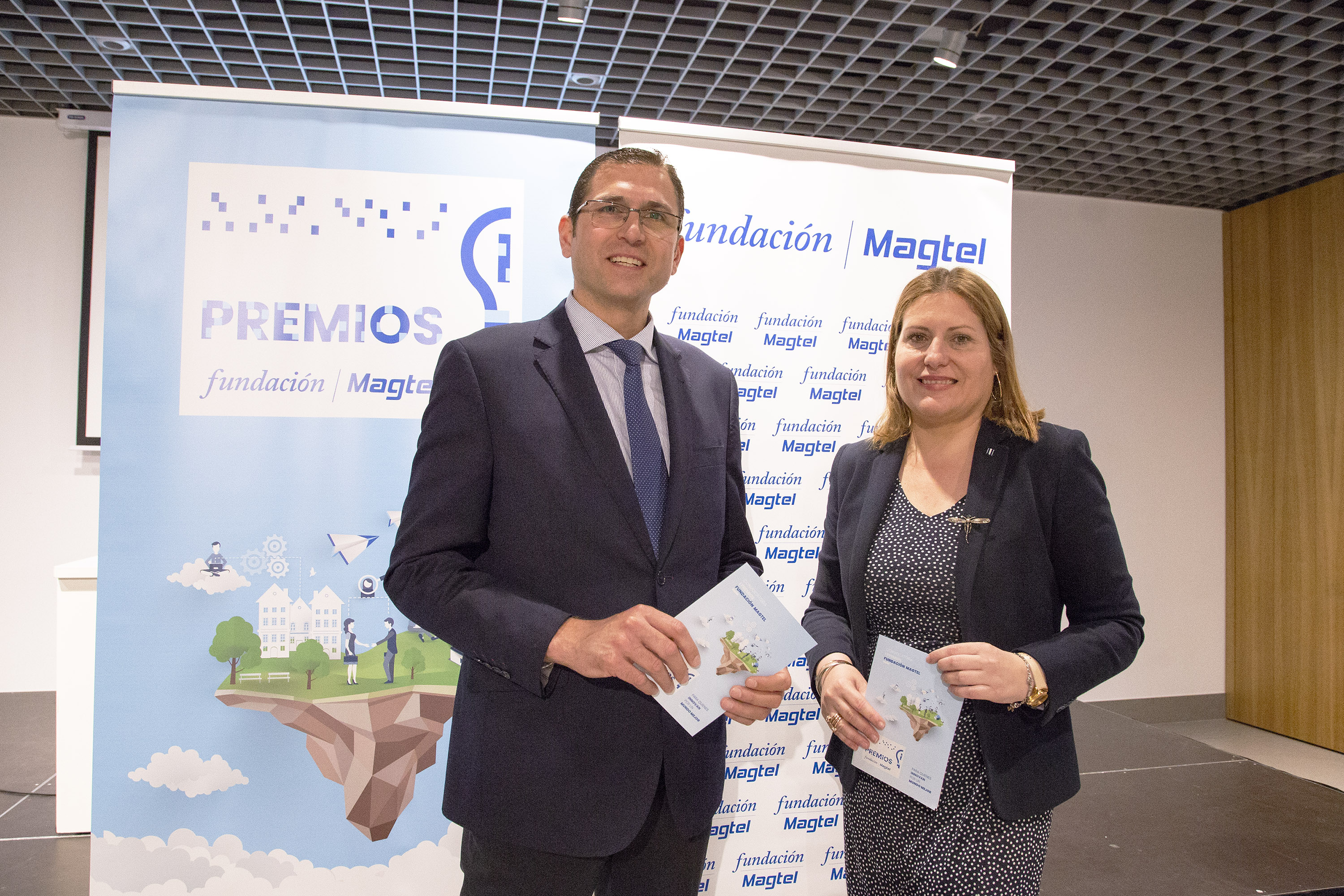 Presentacion Premios Fundacion Magtel