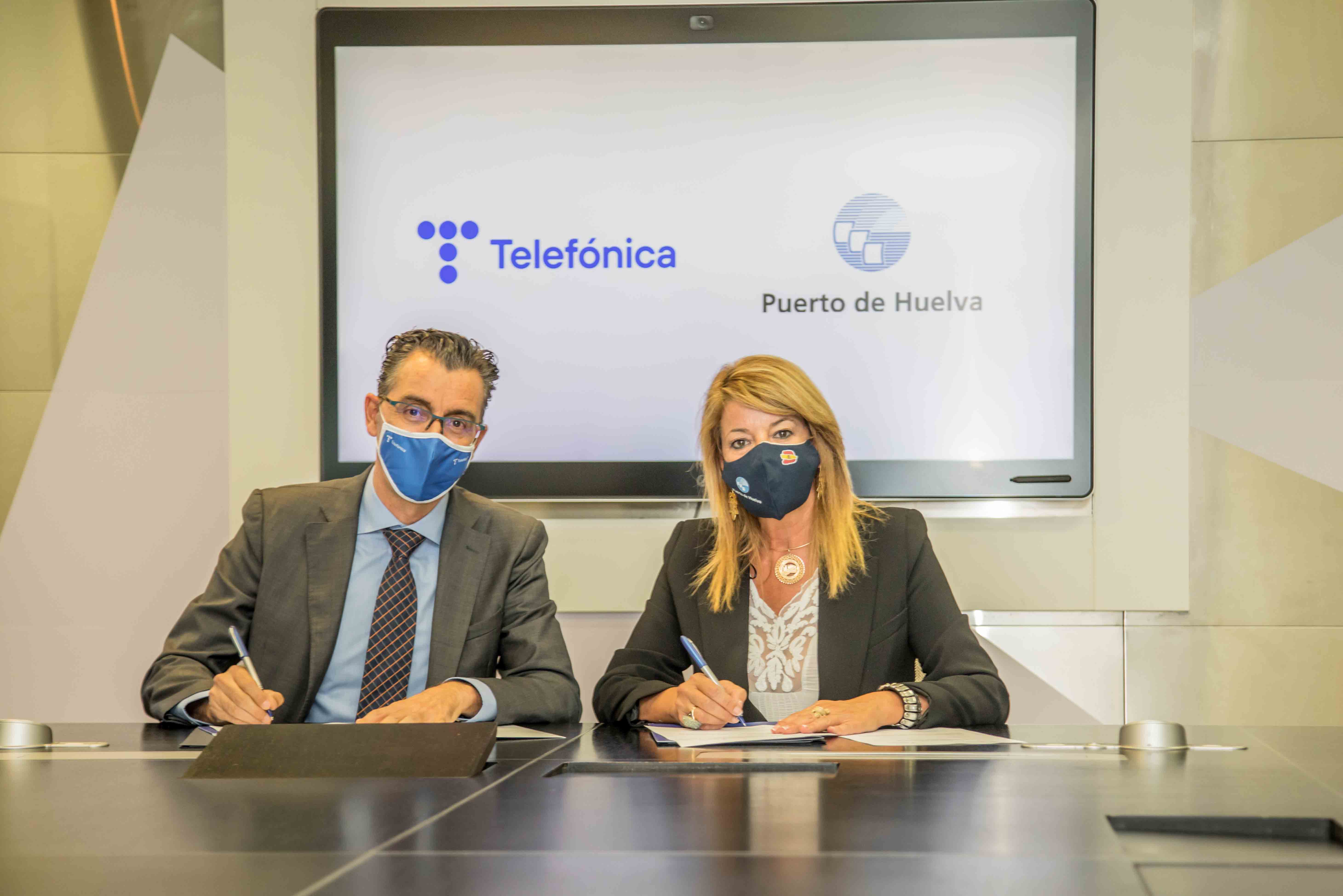 Firma contrato Telefonica Puerto de Huelva 1